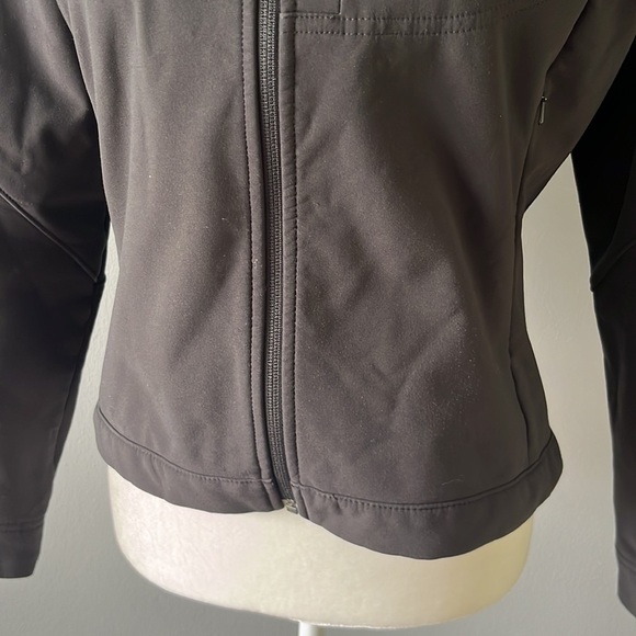 The North Face Women's Black Apex Bionic Softshell Jacket - Picture 4 of 12